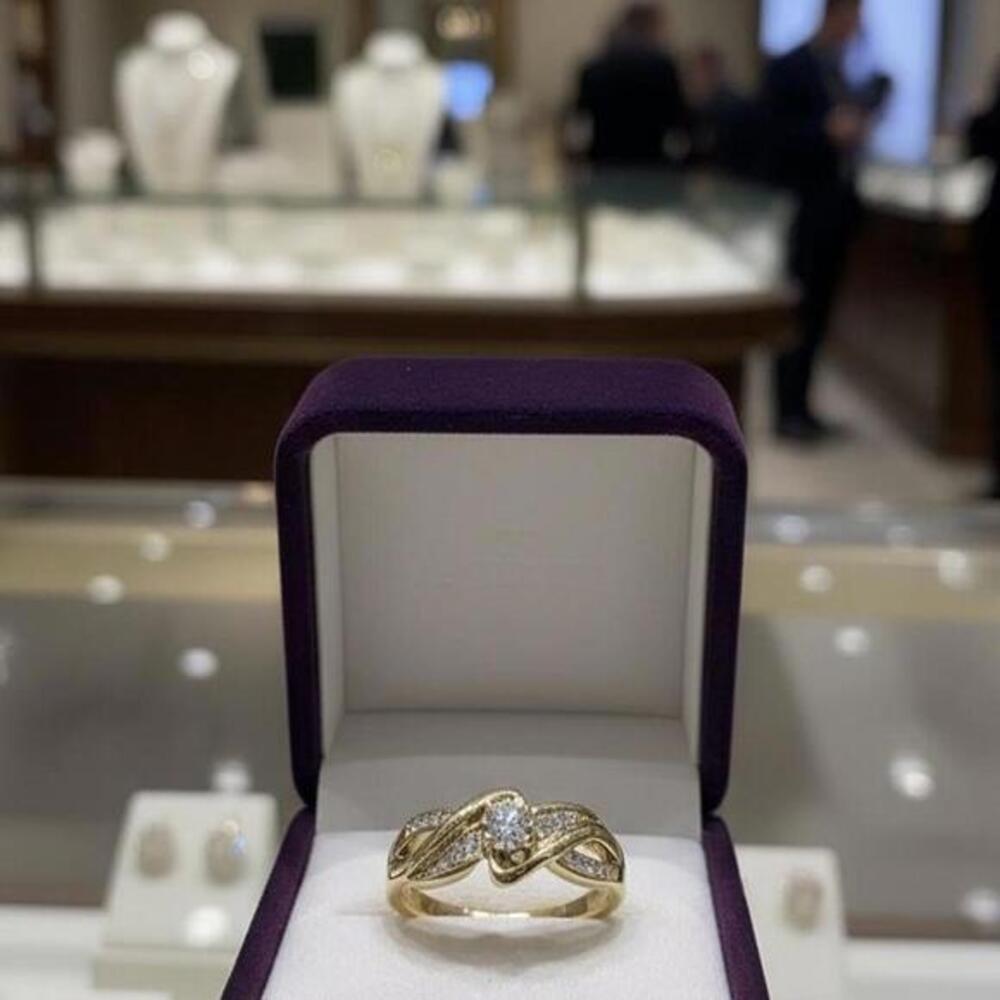 Gold Plated Swirl Ring w/ 1/6 CT CZ Center & Pavé Accents Size 6 NWT